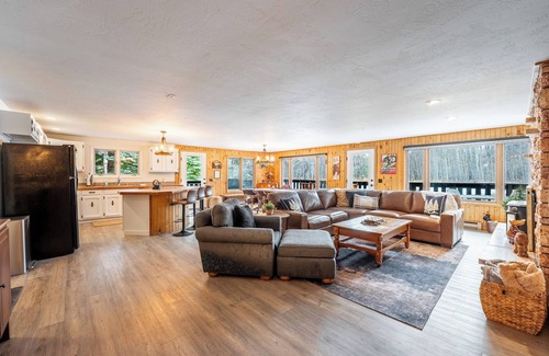 Red Lodge Cabina | Enjoy a peaceful retreat and a fisherman's dream on Rock Creek!