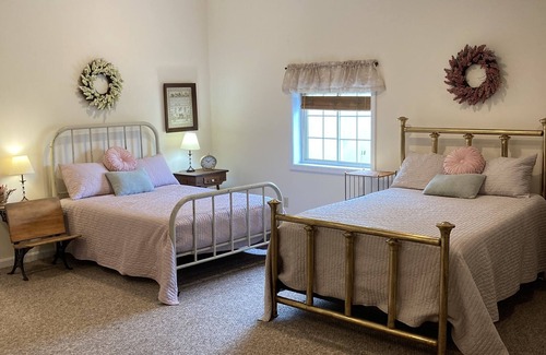 Crittenden Casa | Enjoy a quiet , secluded property with modern furnishings in the countryside. .
