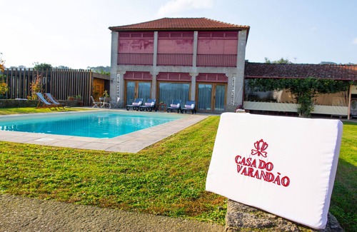 Barcelos Casa | Disfrute de una estancia refinada y tranquila.