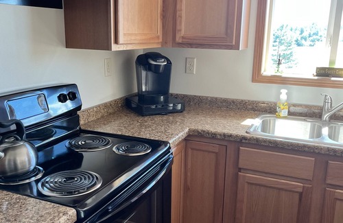 Cameron Casa | Enjoy a relaxing getaway on Prairie Lake in Cameron, WI