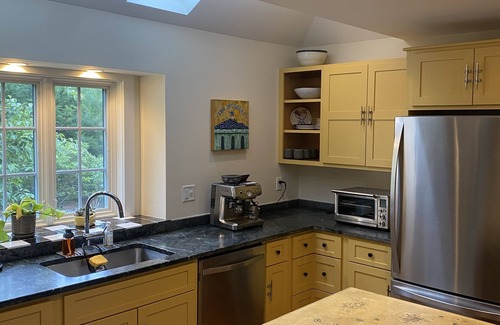 South Chatham Casa | Enjoy a relaxing retreat. Easy access: Beaches, Bike Path, & Great restaurants.