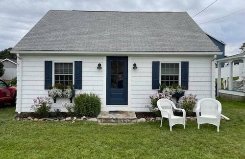 Narragansett Cabaña | Disfrute de un tiempo relajante en Narragansett, 2 noches como mínimo, a 2 cuadras de la playa