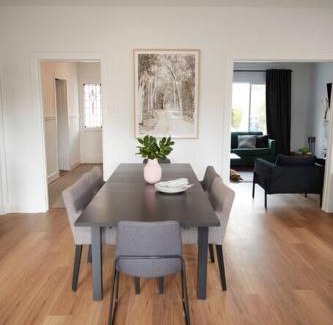 Creswick Casa | Enjoy a renovated retreat with outdoor bath