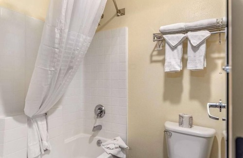 Troutdale Casa | Enjoy a spectacular setting and a relaxing stay just minutes from Portland