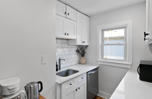 Oak Park Apartamento | Enjoy a stay at this cozy lower flat in Oak Park Michigan