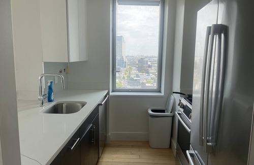 Hunters Point Apartamento | Enjoy a stylish experience at this centrally-located place in LIC