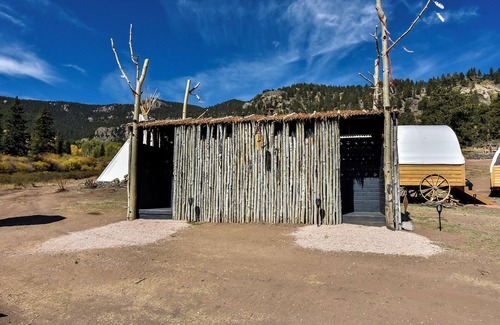 Lake George Casa | Enjoy a "Weekend in the Wild" in a Conestoga Wagon [1]
