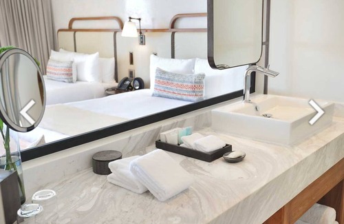 Ampliación Juárez Complejo | Enjoy a wonderful, relaxing stay in the heart of Cabo San Lucas. One/Two bedroom