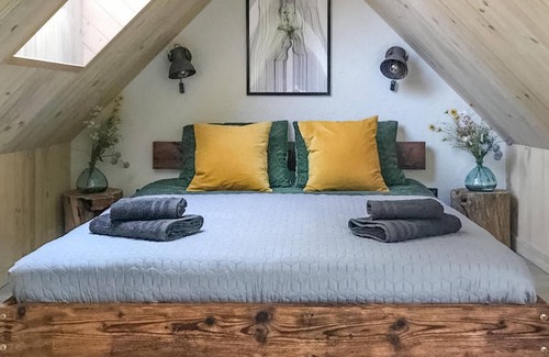 Purda Casa | Enjoy a wonderful fishing vacation in this inviting cottage