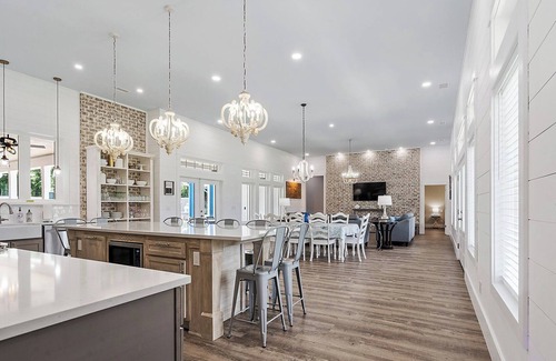 Foley Casa | Enjoy all the amenities of your private resort!