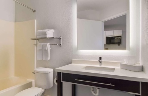 Centennial Casa | Enjoy an extended stay in the Denver metro area!!