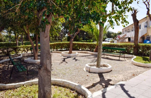 Los Belones Casa | Enjoy an unforgettable time in this vacation home not far from the sea.