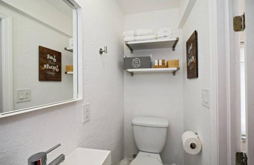 Poinsettia Heights Apartamento | Enjoy and relax around Fort Lauderdale area!