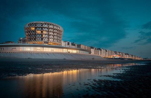 Middelkerke Apartamento | Enjoy and relax with a view of the sea