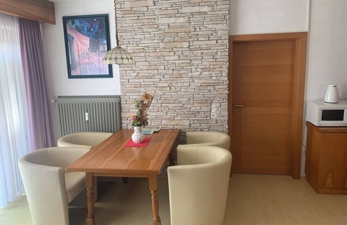 Seelach Apartamento | enJOY apartment with terrace, e-bikes included, pool, 250m to Lake Klopeiner See