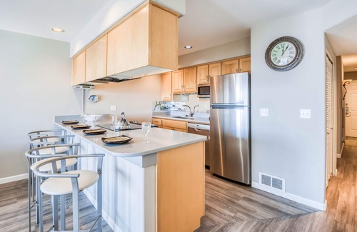 Lincoln City Condominio | ¡Disfrute de las vistas frente a la bahía desde este condominio asequible de 1 habitación en Lincoln City!