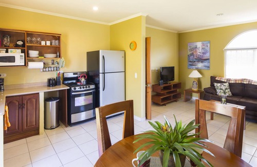 Ciudad Colon Casa | Enjoy beautiful weather in a wonderful space. Perfect for UPeace/remote worker
