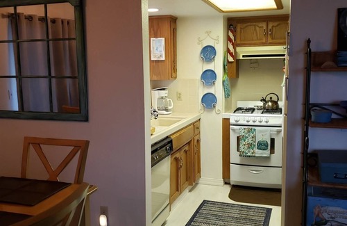 Marine Terrace Casa | Enjoy Big Views on Lodge Hill in Cambria! Great location and Pet-Friendly!