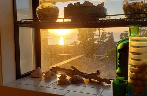 Marine Terrace Casa | Enjoy Big Views on Lodge Hill in Cambria! Great location and Pet-Friendly!