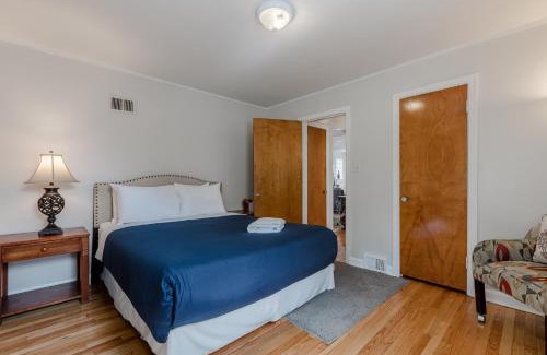 Evanston Apartamento | Enjoy Evanston! Slow Down After a Busy Day Sight Seeing - Walking Distance from Public Transportation apts