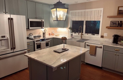 Center Harbor Casa | Enjoy Fall Foliage at Serene Waterfront Retreat on 2+ Acres with Private Dock