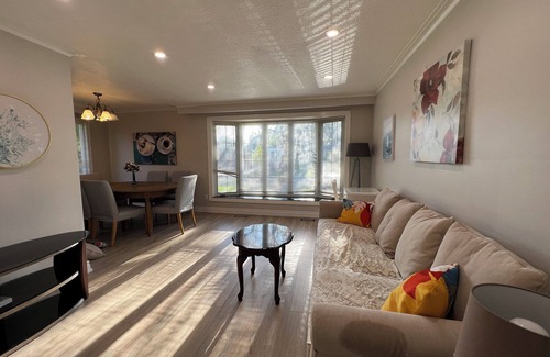 Bridlewood Casa | Enjoy Free parking three-bedroom Bunglaw house!