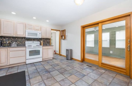 Manchester Casa | Enjoy Homey Space in Manchester!