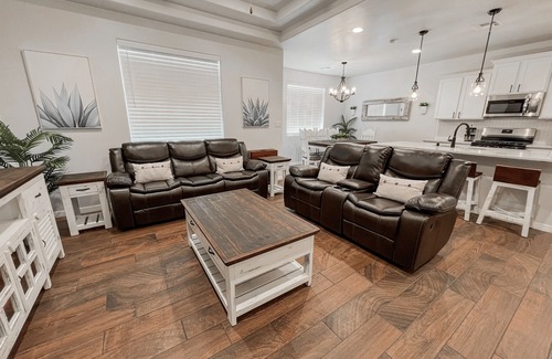 Las Cruces Casa | ⭐️Enjoy Las Cruces at this Farmhouse Home w/ 3 BR