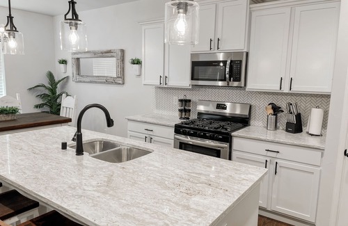 Las Cruces Casa | ⭐️Enjoy Las Cruces at this Farmhouse Home w/ 3 BR
