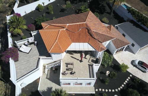 Candelaria Casa | ¡Disfruta de la vida lejos del turismo de masas con una fantástica vista al mar!