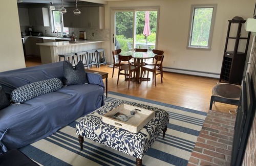 Matunuck Casa | Enjoy Matunuck! Less than 1 mile to South Kingstown Town Beach