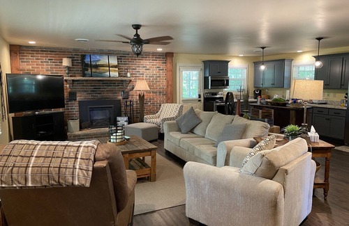Jamestown Casa | Enjoy Nature In Style!