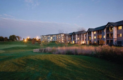 Lake Geneva Apartamento | Enjoy onsite Waterpark in this family friendly 1BD condo