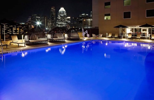 Red River Cultural District Casa | Enjoy Our Charming Room: Pool Access & Complimentary Breakfast Buffet