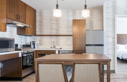 Alviso Casa | Enjoy our extended-stay room in San Jose, CA