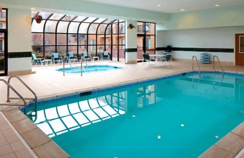 Bettendorf Casa | Enjoy Our Lavish & Elegant King Room Free WiFi