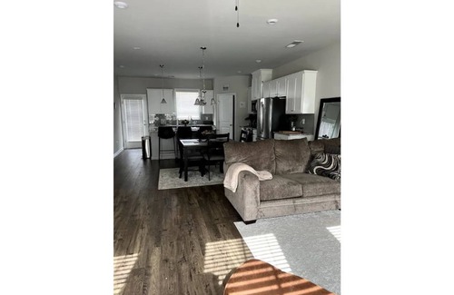Lilburn Casa | Enjoy our Luxurious Three Story Townhome!