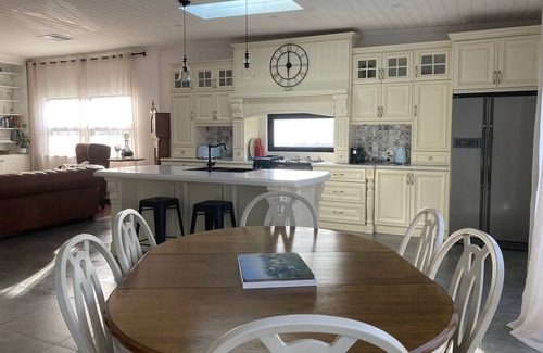 Albany Casa | Enjoy our Wee Gem, she is over 120 years young and has been loving restored.