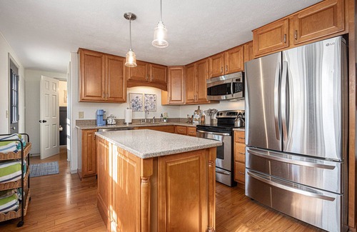 Dowagiac Casa | The Maley House-Relaxing Retreat with Private Pool Near Wedding Venue