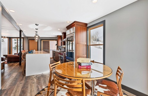 Salt Lake Mountain Resorts Condominio | Nueva unidad contemporánea de lujo de dos habitaciones Alta
