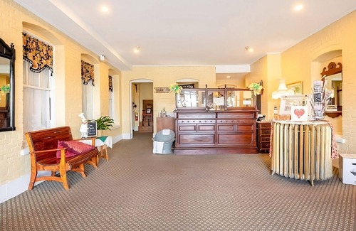 Abbeville Casa | Enjoy Quality Time w/ Family! Onsite Parking! Close to Abbeville Opera House!