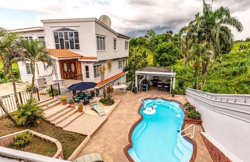 Jaguey Casa | Enjoy Rare Huge POOL 4br Perfect for Families!