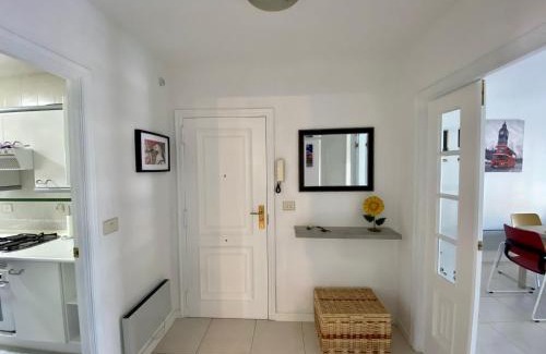 Sanxenxo Apartamento | Enjoy Sanxenxo,200m Playa, Balcón Vistas Cíes, Piscina & Terraza Azotea,2 plazas Garaje, 2 Baños, Muy Luminoso, Muy Tranquilo,Muy Equipado, Céntrico