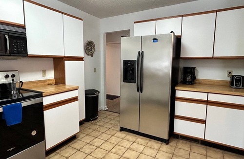Saratoga Springs Casa | Enjoy Saratoga Springs in comfort from this beautiful Townhome on Saratoga Lake!