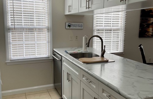 Pawleys Island Condominio | Disfruta del encanto sureño. Condominio asequible, bien designado en Pawleys Plantation