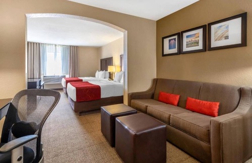 Highlands Ranch Casa | Enjoy spacious accommodations in Denver!!