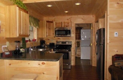 Wells Cabina | Disfruta el invierno en The Adirondacks en Ruby Hill Cabins