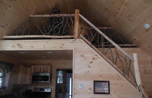 Wells Cabina | Disfruta el invierno en The Adirondacks en Ruby Hill Cabins