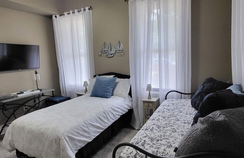 Palmetto Casa | Enjoy Sunset's from our Townhouse in Serenbe's Crossroads Hamlet.