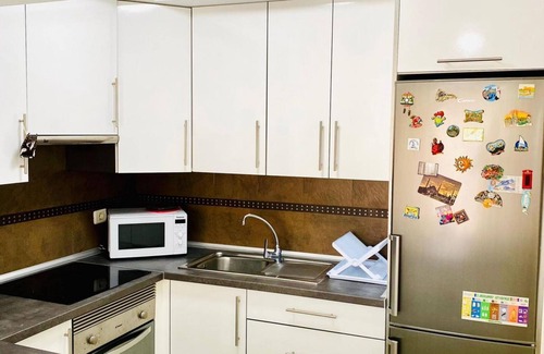Costa Adeje Apartamento | Enjoy Sunsets at Fully Equipped 2BR Oceanside View